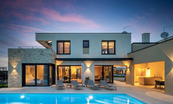 Brtonigla House | Beautiful home in Brtonigla