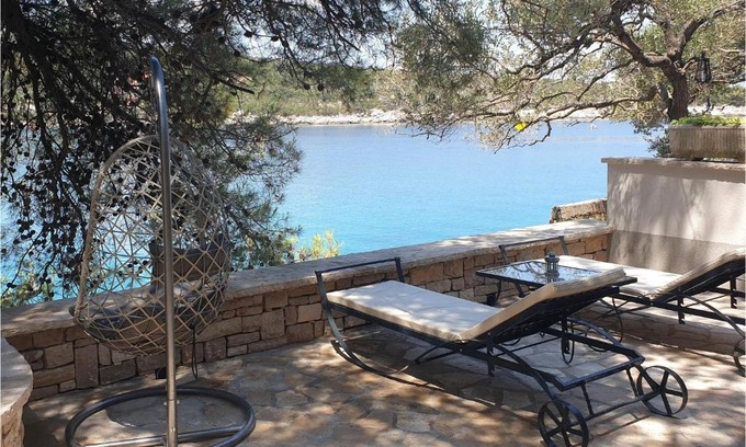 Pokrivenik House | Beautiful home in Gdinj w/ WiFi and 5 Bedrooms