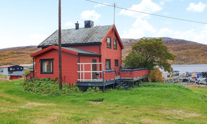 Alta House | Beautiful home in Kongshus with sauna