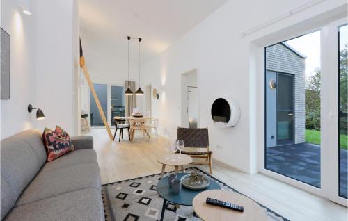 Lembruch House | Beautiful Home In Lembruchdümmer See