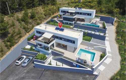 Omis House | Beautiful Home In Omis With Sauna