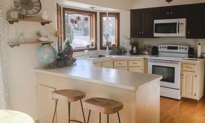 Woodbury House | Beautiful home in twin cities suburbs! Close to airport and Mall of America!