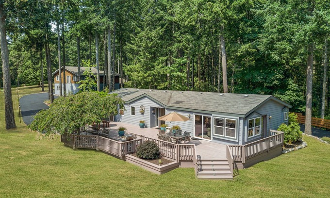Roche Harbor House | Beautiful Home near Roche Harbor! (QPR)