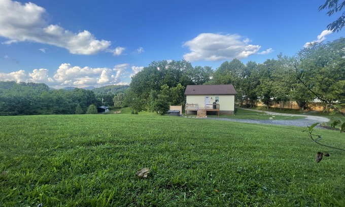 Waynesville House | Beautiful home, walk into downtown, hot tub, dog friendly, Huge yard, fire pits.