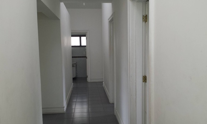 Jardim Centenario House | BEAUTIFUL HOUSE A 30 MTS BEACH, COVE! FOR 30 PEOPLE .Value 1. 800 A DAILY.