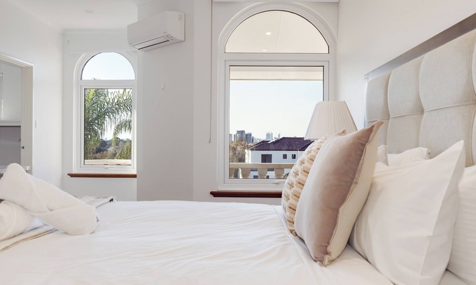 Mount Pleasant House | Beautiful House with a view!