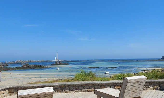 Plouguerneau Ski Chalet | Beautiful house for 8 on Kervenni beach