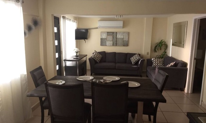 Tijuana House | Beautiful House on 2nd Floor (Close to the airport!)