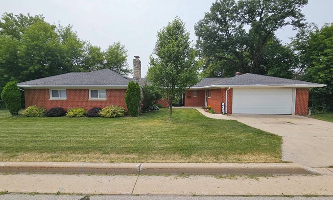 Green Bay House | Beautiful House overlooking the city of Green Bay