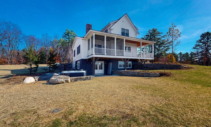 South Londonderry House | Beautiful house w/mountain views, hot tub, fireplace, air hockey, bbq, a/c