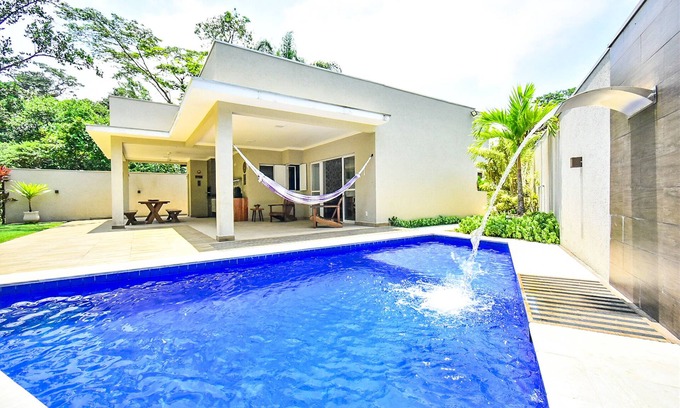 Costa do Sol House | Beautiful house with Lado Serra swimming pool, barbecue, internet, Wifi, cable TV.