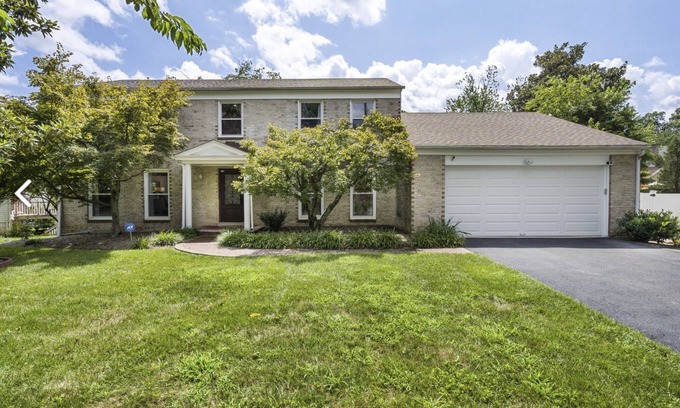 Potomac House | Beautiful House with private pool in the heart of Potomac