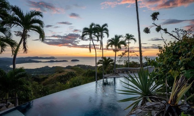 Rio Seco House | Beautiful House with Sweeping Ocean Views, Modern Design, and a Private Infinity Pool