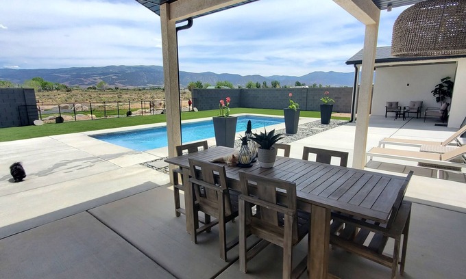 Cedar City House | Beautiful House with Pool