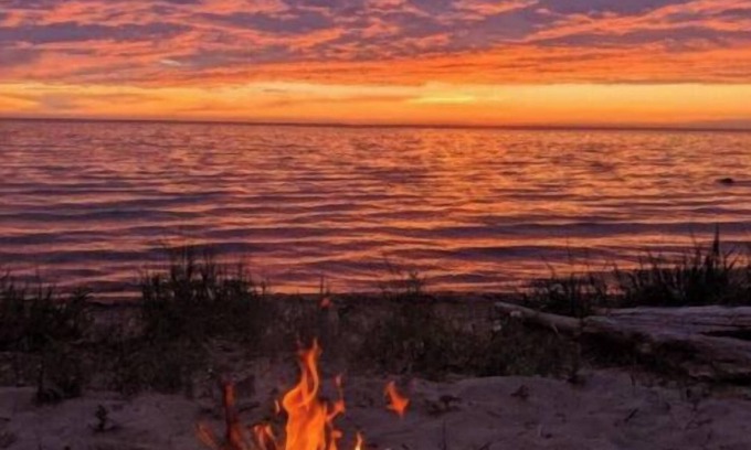 Port Elgin Cottage | Beautiful Huron lakefront cottagenn