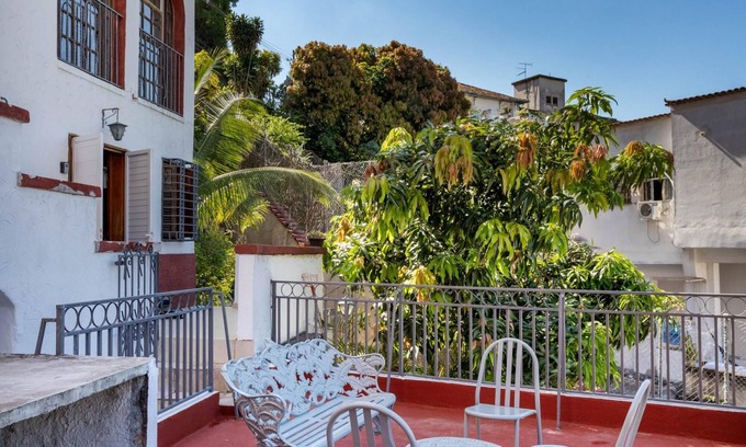 Santa Teresa Apartment | Beautiful in Santa Teresa Historic Neighborhood Jm201 Z5