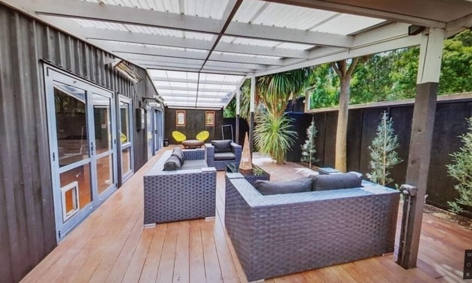Ostend House | Beautiful Island Lifestyle