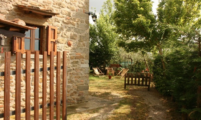 Montecchio Apartment | Beautiful apartment for 4 guests with TV and parking, close to Cortona