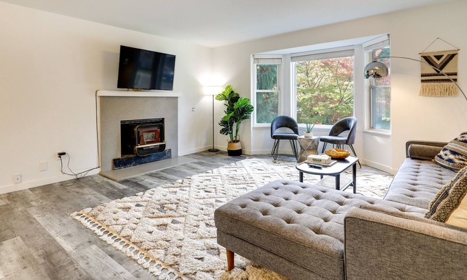 Kenmore House | Beautiful Kenmore Retreat Near Marina & Beach!