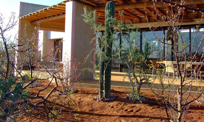 El Centenario House | BEAUTIFUL LA PAZ HOME OFFERS QUIET RETREAT