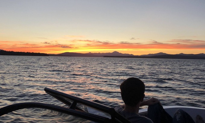 Peninsula Village Villa | Beautiful Lake Almanor Villa, Lake View, BOAT SLIP 4 BR / 3 Ba wireless Internet