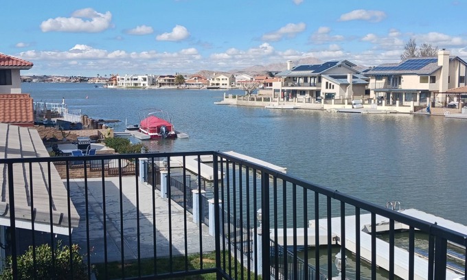 Victorville House | Beautiful lake house in private community.