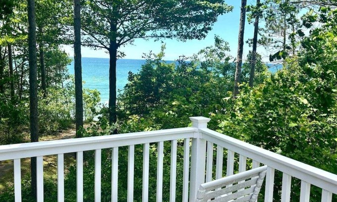 West Olive House | Beautiful Lake Michigan Home Great for Large