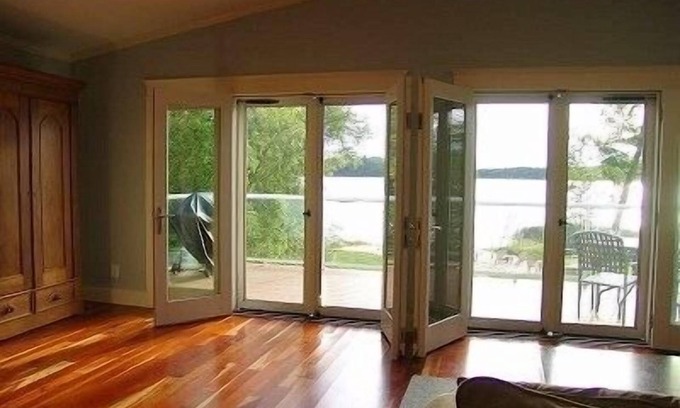 Arcadia House | Beautiful Lakefront Home, Central AC, Paddle to Lake Michigan, Dock, Beach, Raft
