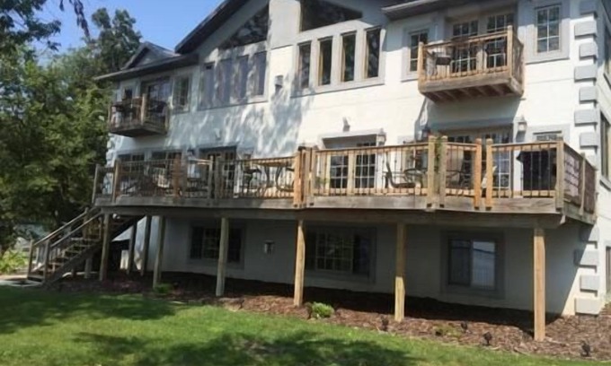 Battle Lake House | Beautiful lakefront Property on West Battle Lake with stunning views!