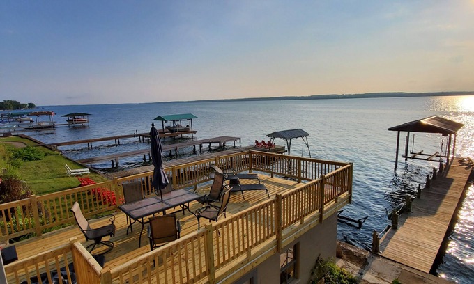 Geneva House | Beautiful lakefront rental with views and new hottub on Seneca Lake wine trail.
