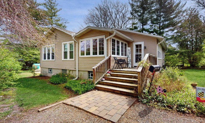 Lakeside House | Beautiful Lakeside MI vacation home with association beach access Summer & Fall