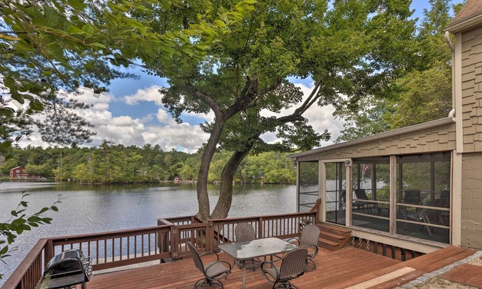 Milford House | Beautiful Lakeside Milford Family Home & Deck