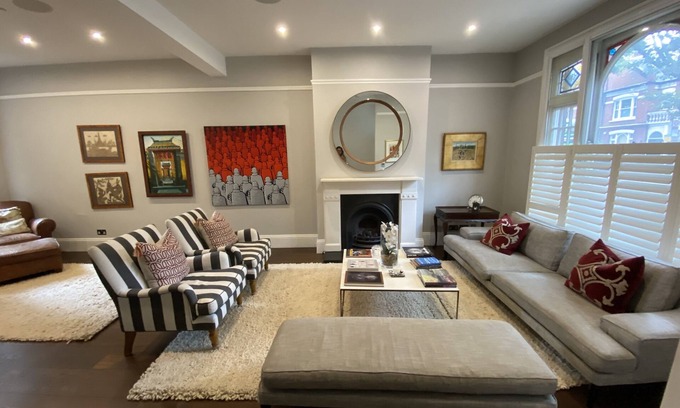 Parsons Green and Walham House | Beautiful, large family house with a game room, in the a prime location.