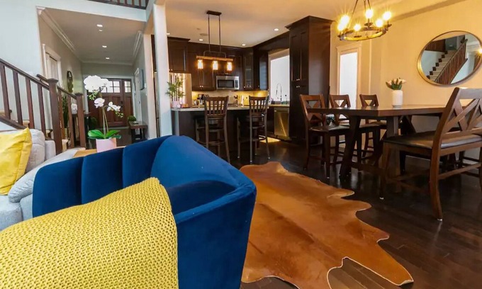 Langford House | Beautiful Large Home With 5 bedrooms In Langford