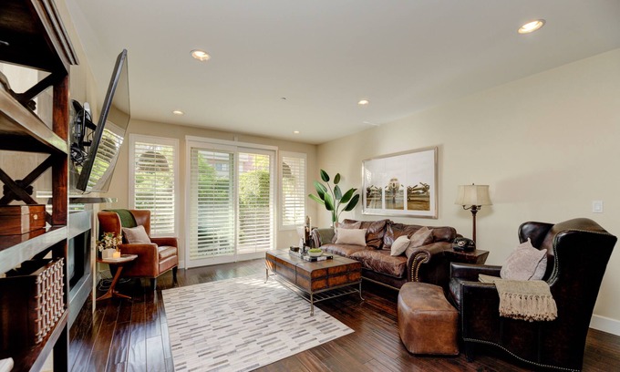 Pico - Robertson Condo | Beautiful large two-bedroom Condo