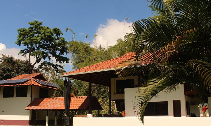 Puerto Jimenez House | Beautiful, Luxurious, just remodeled BEACH FRONT HOUSE in BACKWASH BAY