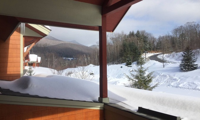 Lincoln House | Beautiful Luxury Townhome at Loon Mountain South Peak in Lincoln NH