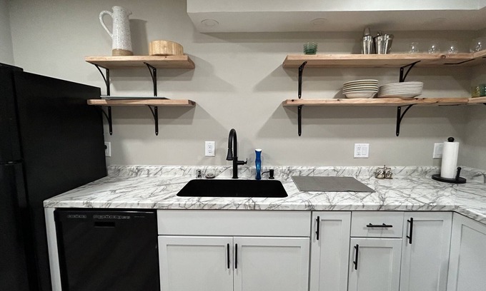 Madison House | Beautiful Madison Home Minutes to UW Campus/Hospital!