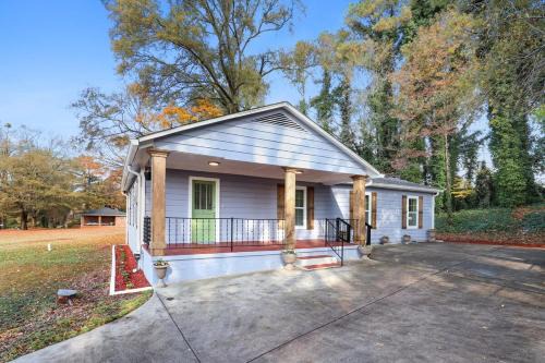 Marietta House | Beautiful Marietta GA 3 Bedroom 2 and a half Bath