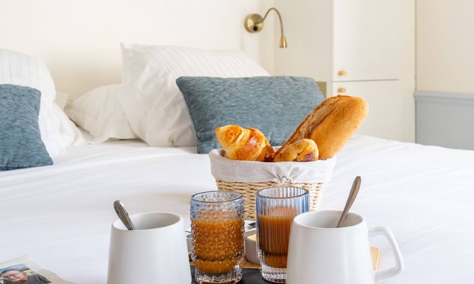 Salon-de-Provence Apartment | Beautiful modern and charming apartment in the heart of Salon de Provence
