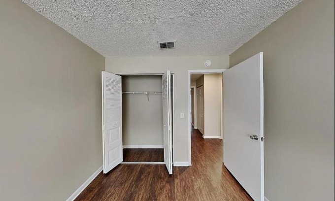 Temple Terrace Apartment | Beautiful Modern 3 BR 2 BA Single Family House