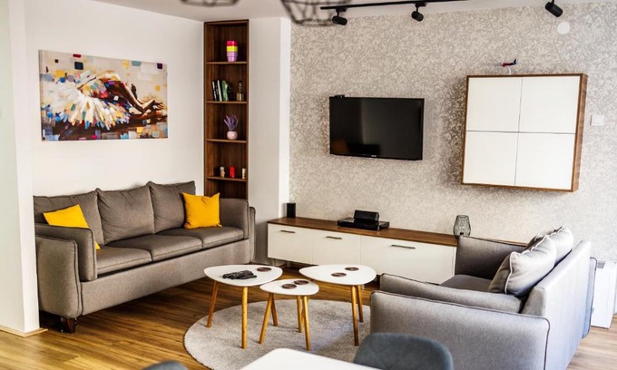 Medijana Apartment | Beautiful modern apartment with Home office amenities