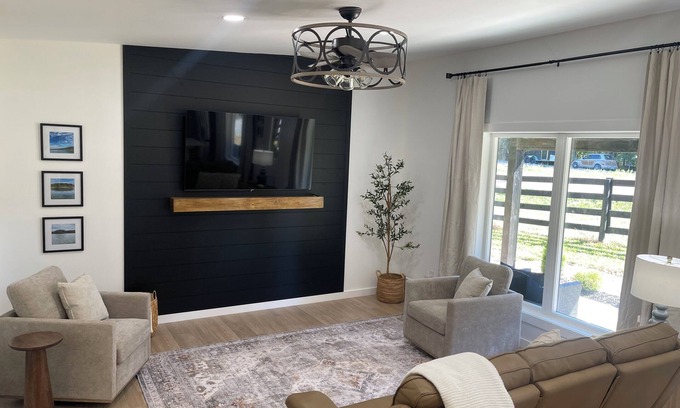 Almo House | Beautiful New 2 Bedroom Cabin at Kentucky Lake