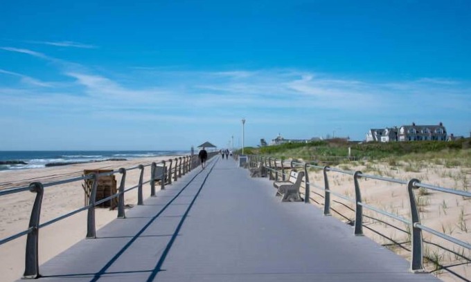 Lake Como House | Beautiful new fully-renovated house close to Belmar and Spring Lake beach!