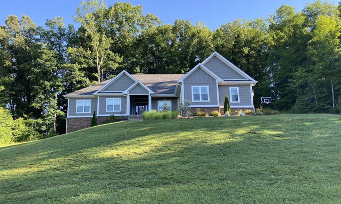 Bristol House | Beautiful new home located just 6 miles from Bristol Motor Speedway and downtown