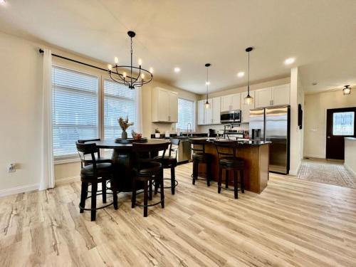 Maud House | Beautiful NEW Ranch Home with a large deck and games