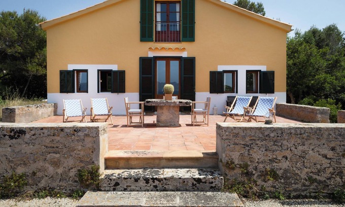 Mal Pas-Bon Aire Villa | Beautiful newly refurbished Majorcan house with direct access to the sea.