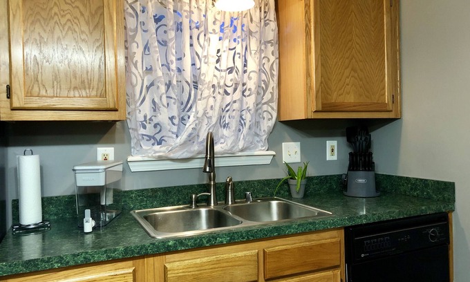 Buechel House | Beautiful Newly Remodeled Home, perfect for your weekend getaway!