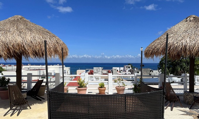 Colonia Centro Hotel | Beautiful newly remodeled full size suite with pool