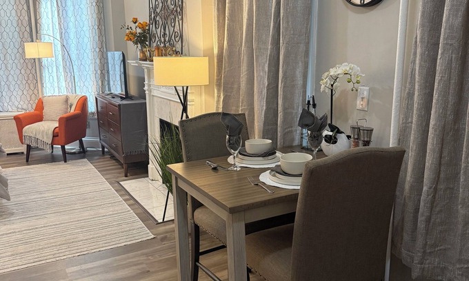 Norfolk Apartment | Beautiful Norfolk Studio Apartment - Prime Location Near Hospitals